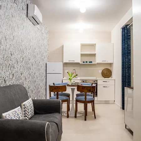 Mate' - Free Wifi & Air Conditional - Molfetta, Puglia, Italy * Molfetta