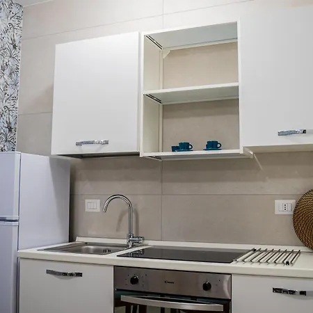 Mate' - Free Wifi & Air Conditional - Molfetta, Puglia, Italy Apartment *